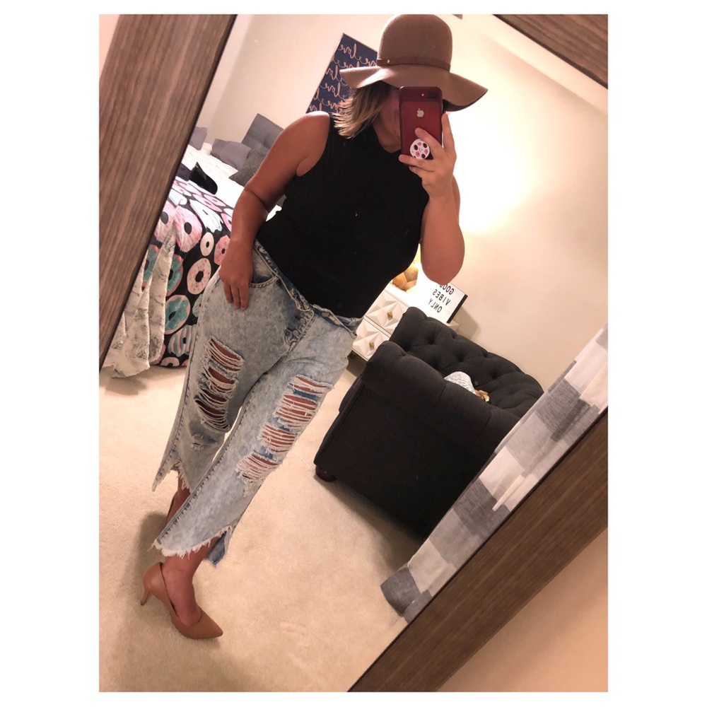 High Rise Crops! Size 16